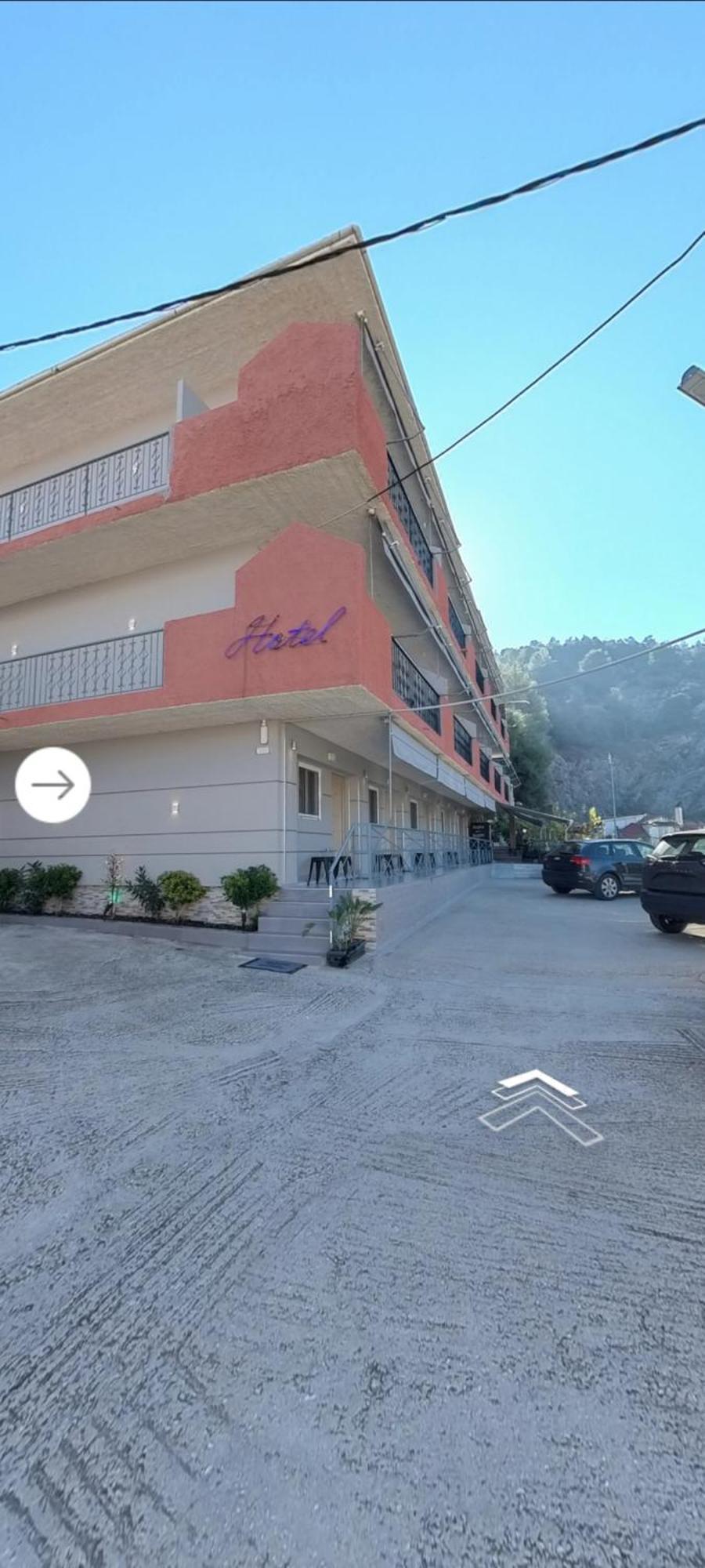 Vasilis Hotel 3*