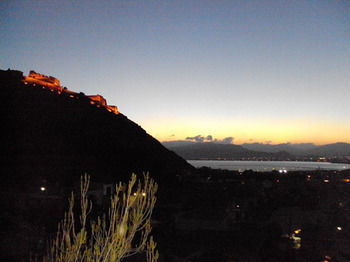 Vasilis Hotel 3*